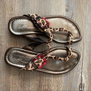 Donald J Pliner Glory Sandal Brown Embellished Red Rhinestone Women Size 6